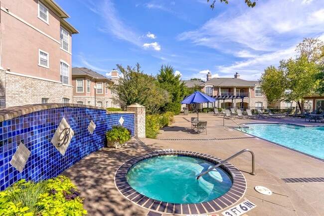 Bentley Place Apartments
