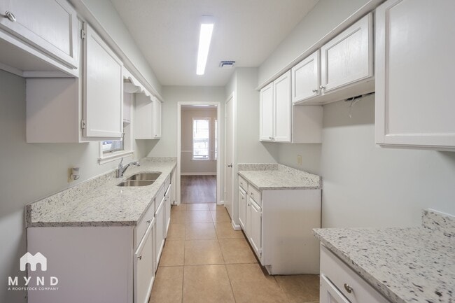 Photo - 3870 Wordsworth Ave
