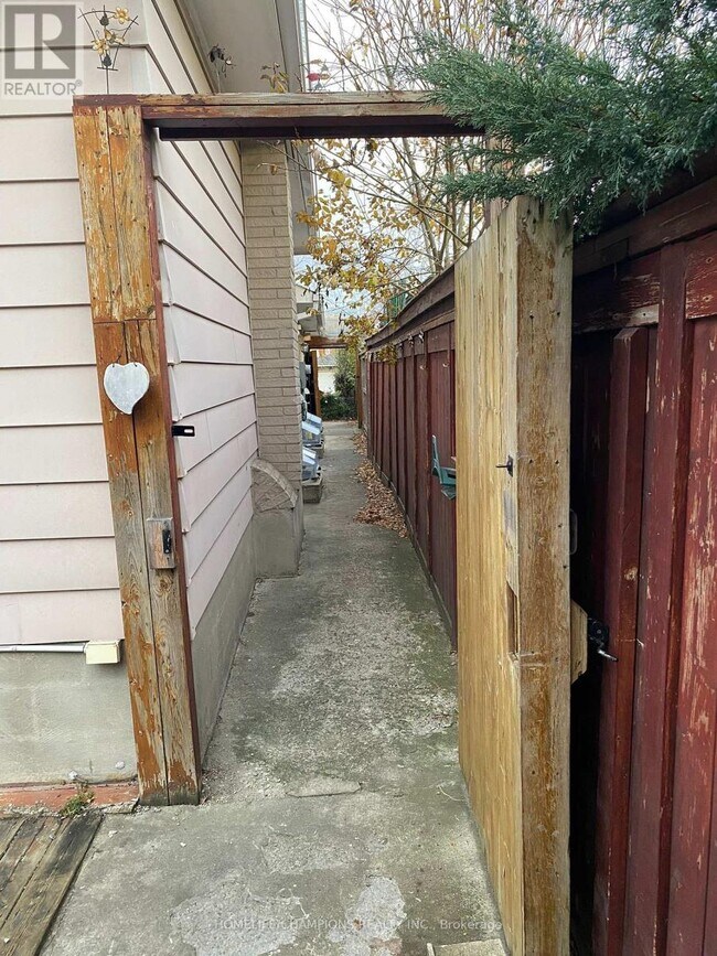 Photo - 80 Keyworth Trail