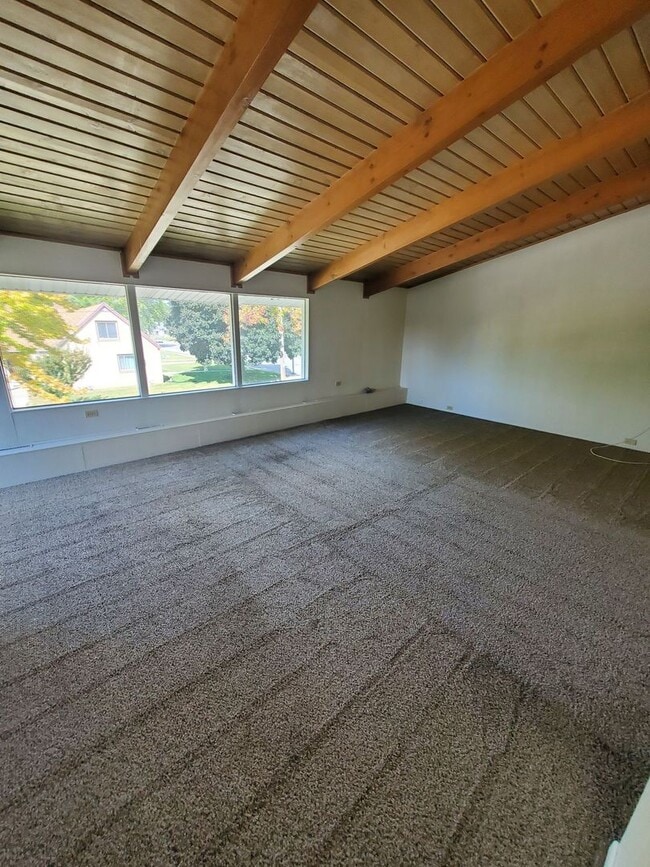 Building Photo - 7611 W Arthur Ave Rental