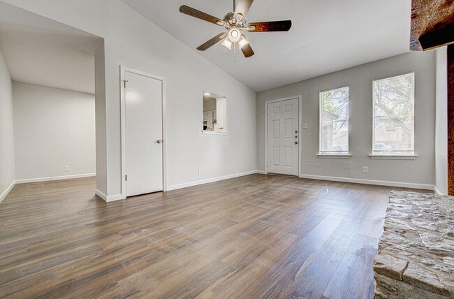 Photo - 1306 Bonnie Brae St