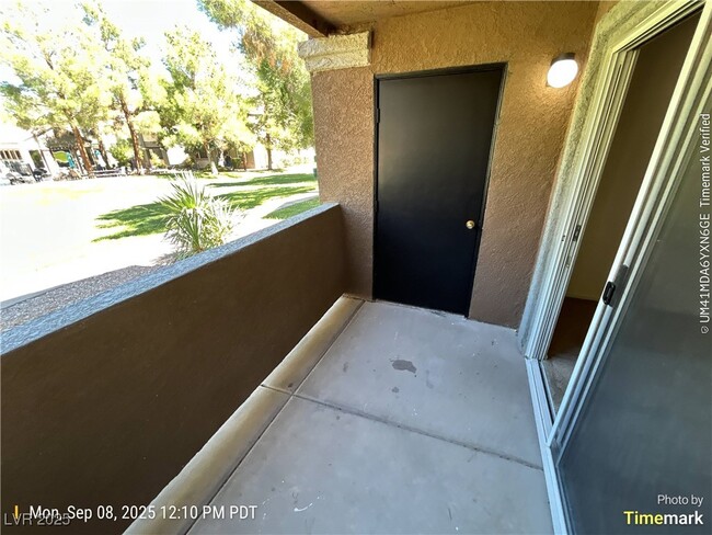 Photo - 555 E Silverado Ranch Blvd Unit 1042