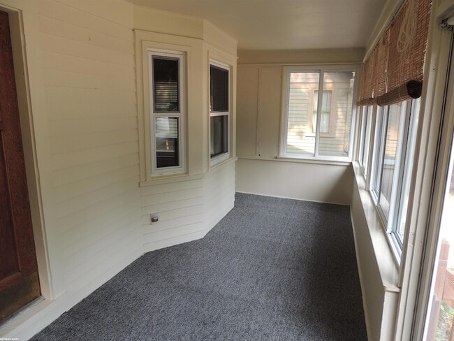 Photo - 506 Hawthorn Ave