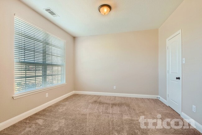 Photo - 409 Montgomery Ave