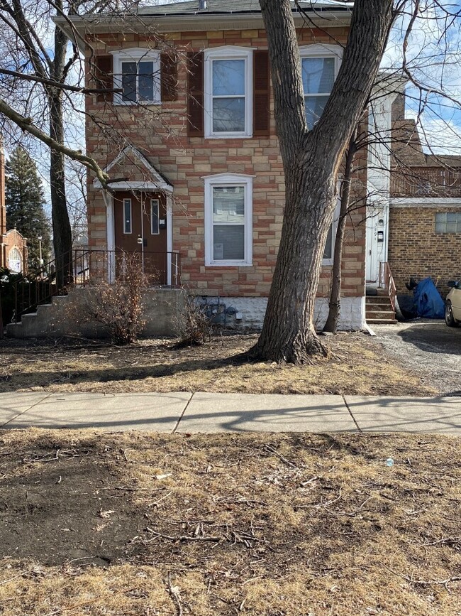 Photo - 319 N 6th Ave House