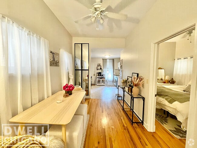 Building Photo - 518 N Hermitage Ave Unit 1 Rental