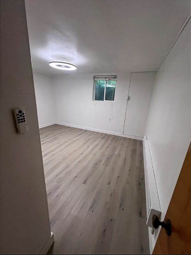 Photo - 615 Grand St E Unidad 1