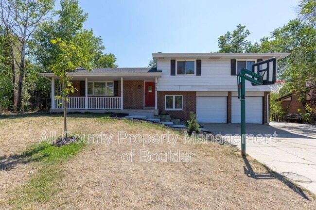 Building Photo - 4734 Essex Ct Rental