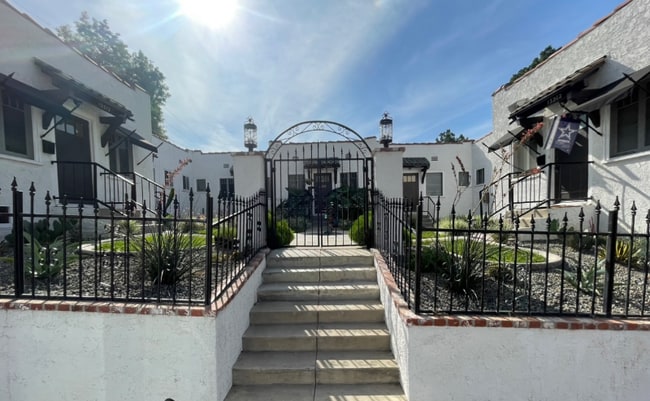 Photo - 13202 Beverly Blvd Apartment Unit 13202