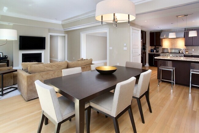 Photo - 776 Boylston St Unidad E11F