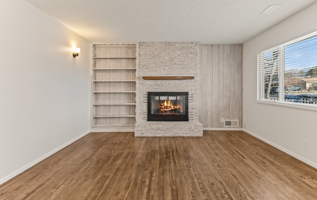 Photo - 2713 Mesilla St NE