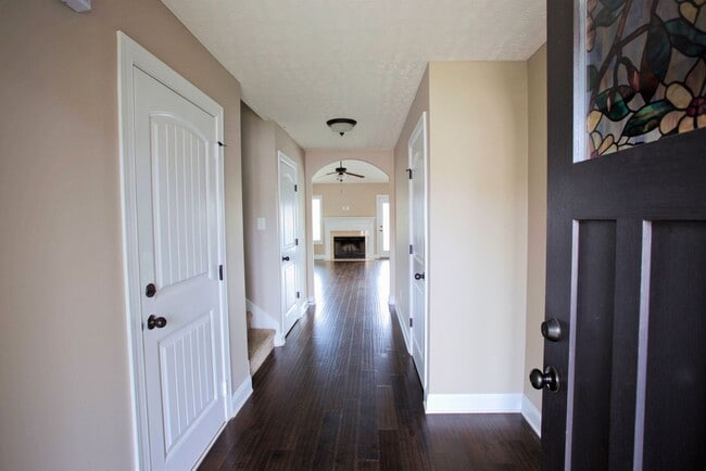 Photo - 717 Elm St