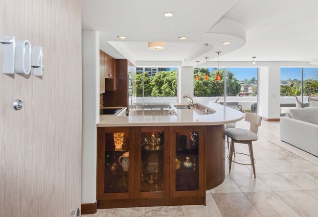 1810 Avenida Del Mundo Unit Vacation Rental