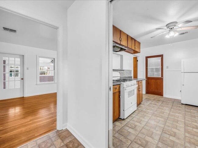 Photo - 602 C St House