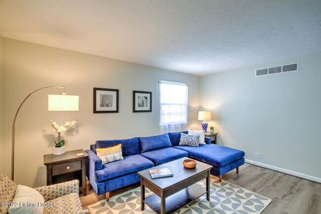 Photo - 341 S Birchwood Ave Unidad 2