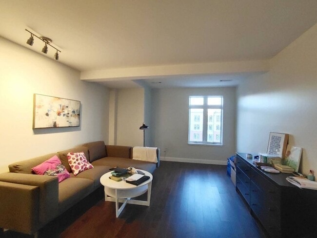 Photo - 1501 Commonwealth Ave Unit 404