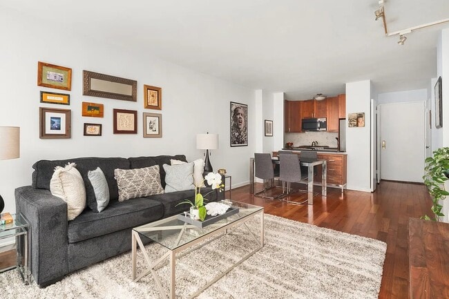 200 W 79th St Unit 24S
