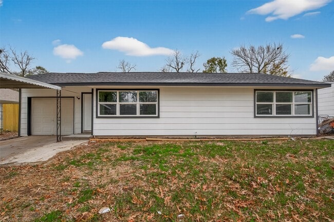 Building Photo - 5833 Southlea St