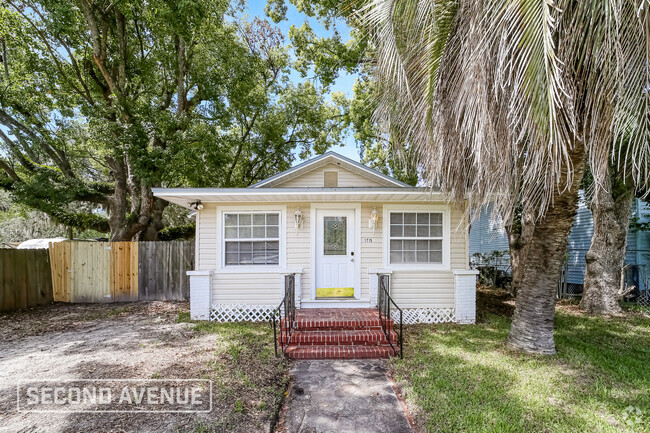 Building Photo - 1715 Sheridan St Rental