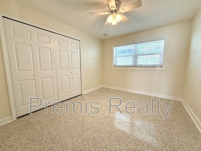 Photo - 2192 Louisa Dr