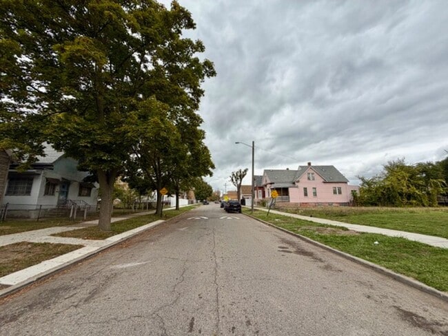 Photo - 4107 N Campbell St Unit Lower
