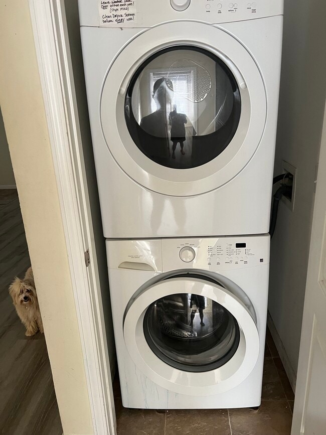 Washer & Dryer - 416 N Green St Unit C