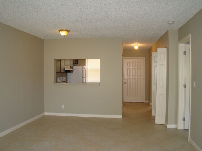 11573 NW 45th St Unit 11573-B1 - Westmount