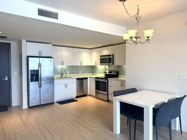 Photo - 888 Kapiolani Blvd Unit 2411