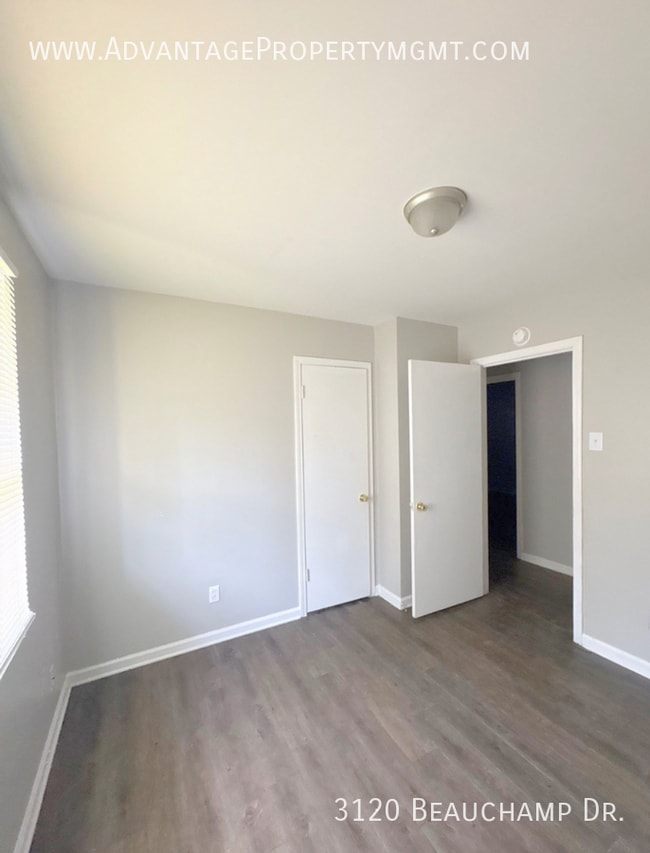Photo - 3120 Beauchamp Dr