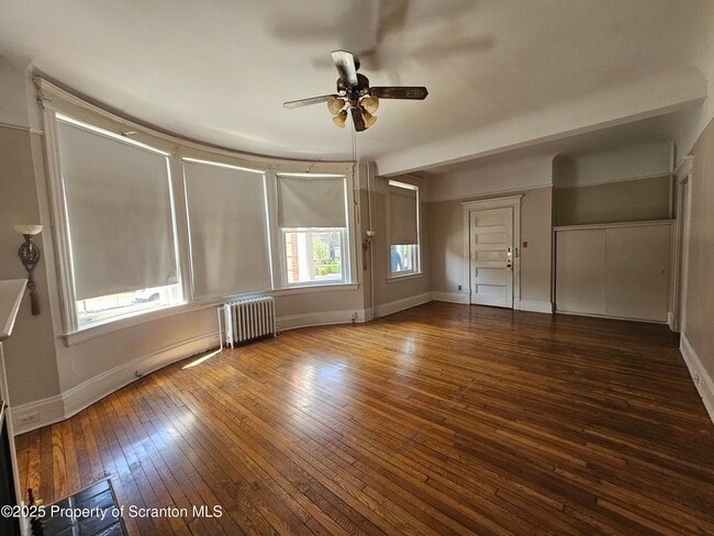 Photo - 218 S Franklin St