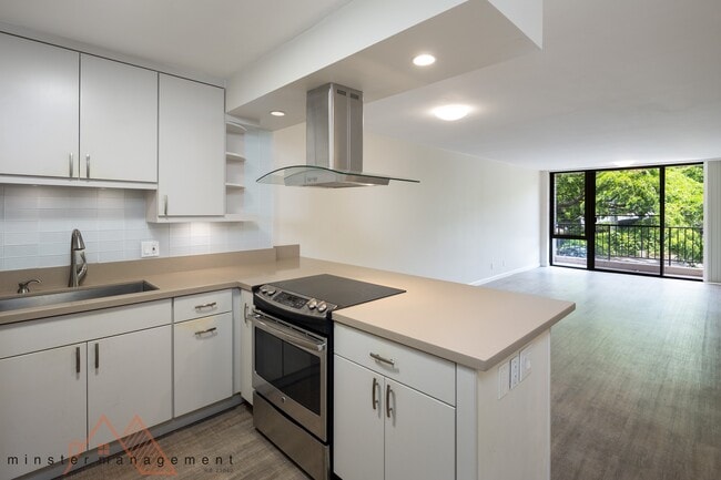 Photo - 3138 Waialae Ave