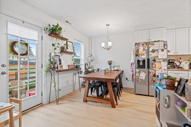 Photo - Updated 3BR/2BA with Garage - 1 mile away ... House