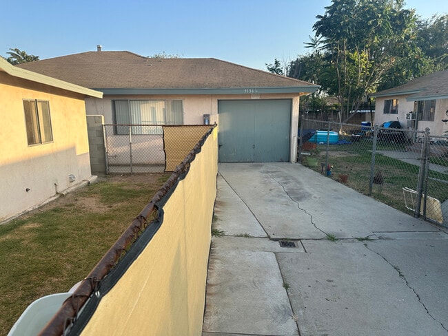 Building Photo - 5134 Clara St Rental