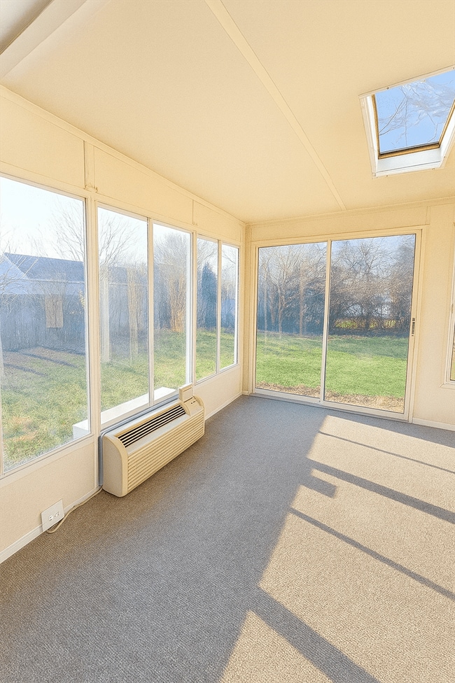 Photo - 4415 Thompson Dr