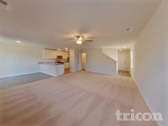 Photo - 2010 Southlea Dr