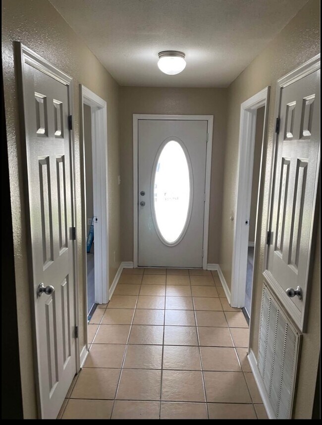 Photo - 15533 Quail Creek Cove