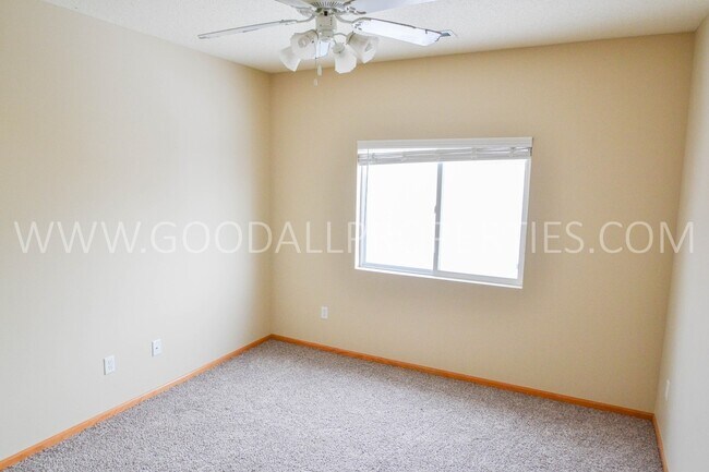 Photo - 2 Bedroom 2 bath condo with 1 car detached...
