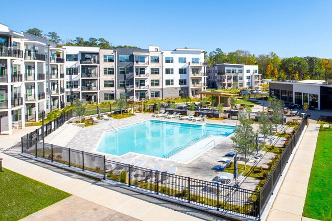 Photo - Taryn at 401