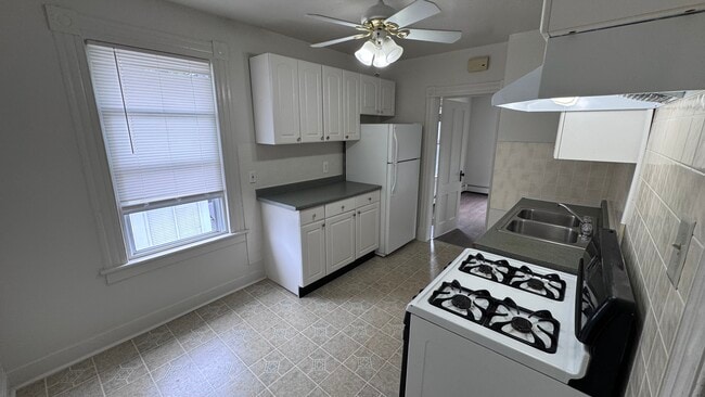 Photo - 63 Sylvan Ave Unit 2nd Floor