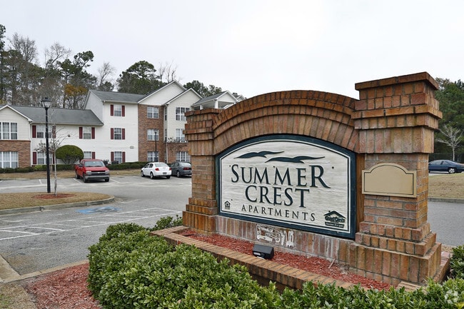Summer Crest Apartments - Community Signage
