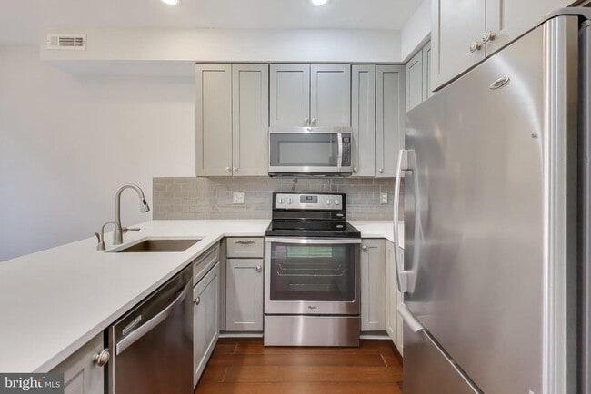 Photo - 1724 21st St NW