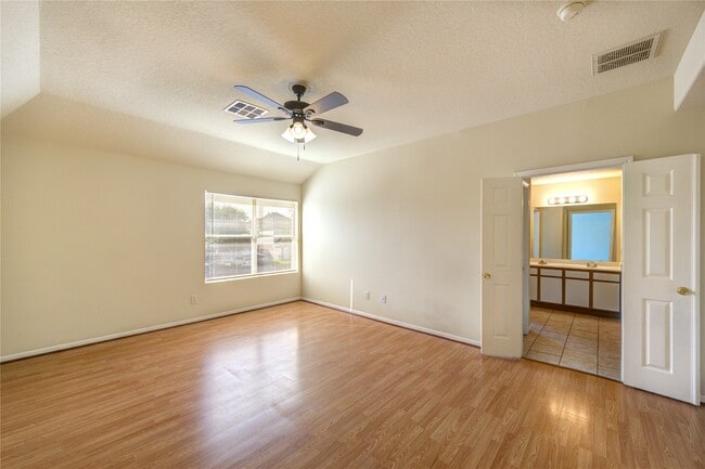 Photo - 19506 Lighthouse Scene Ln