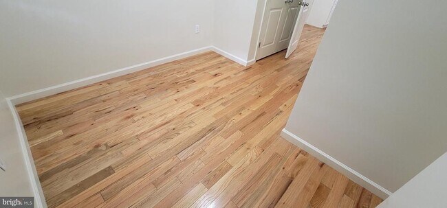 Photo - 1214 W Hilton St Unit 1ST FLOOR