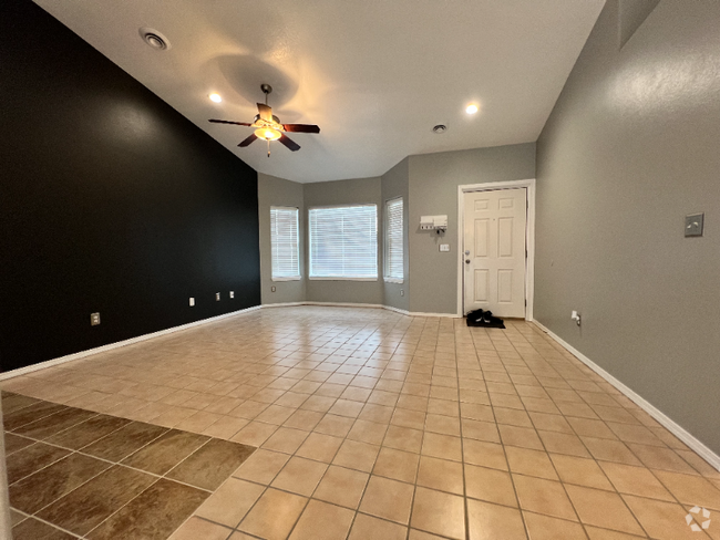 Building Photo - 7480 Edgebrook Dr Rental