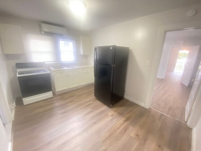 Photo - 1bd/1ba 2021 Renovated Duplex near Downtown Kannapolis & Hwy 29