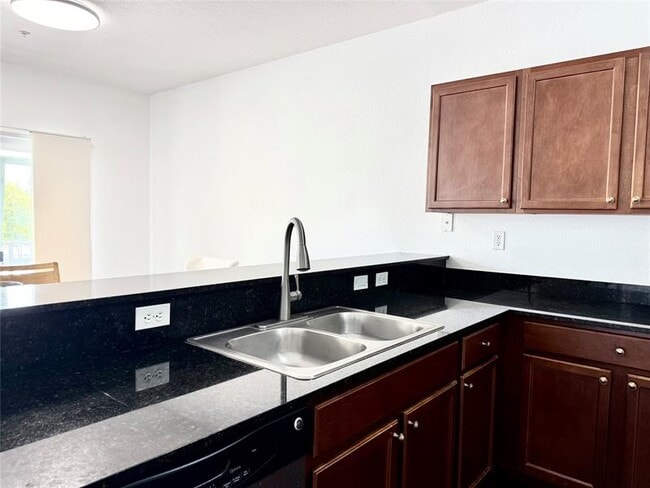 Photo - 10870 NW 88th Terrace Unidad 219