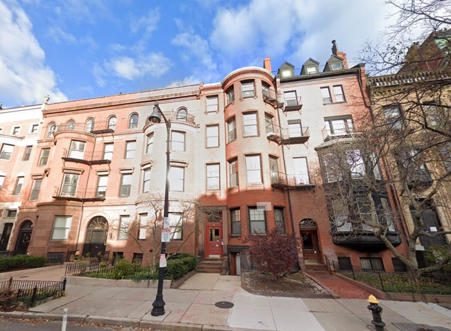 Photo - 468 Beacon St Condo