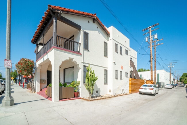 Photo - 358 Orange Ave