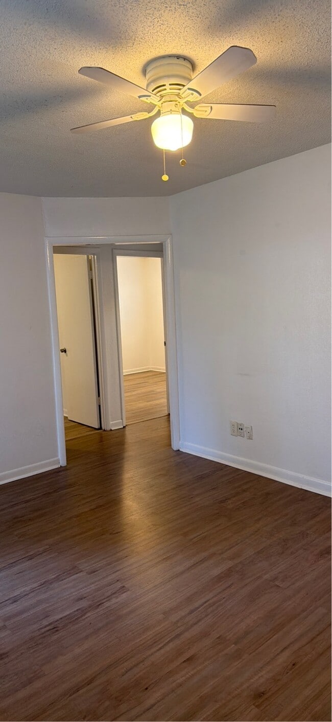 Photo - 2721 Clayton Dr NW