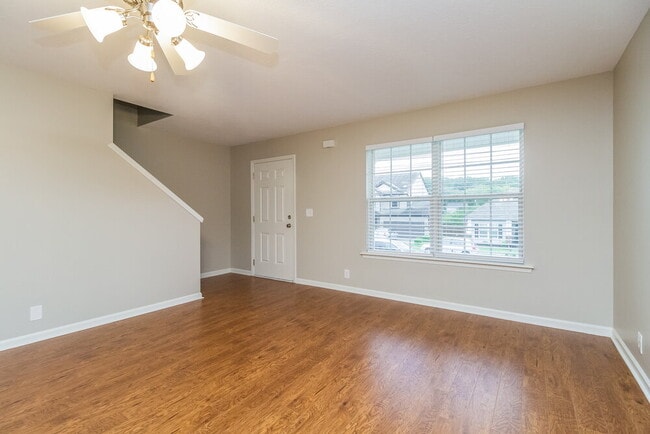 Photo - 8856 Cressent Glen Ct